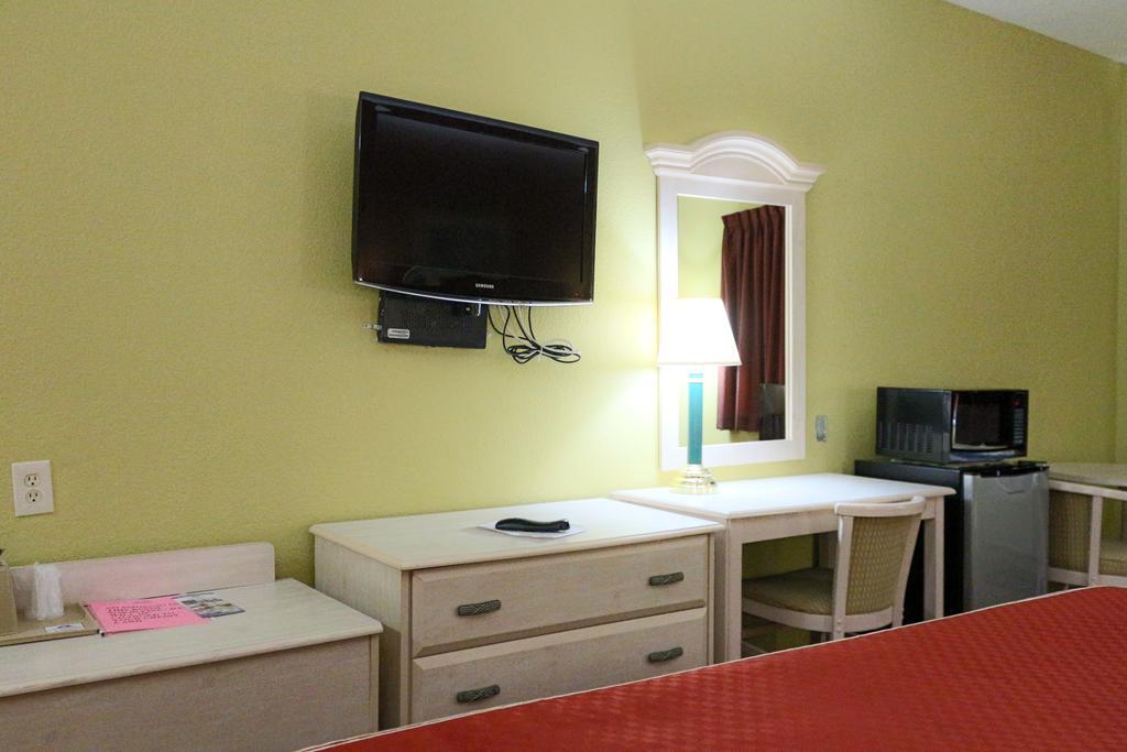 Americas Best Value Inn And Suites Houston Fm 1960 Luaran gambar